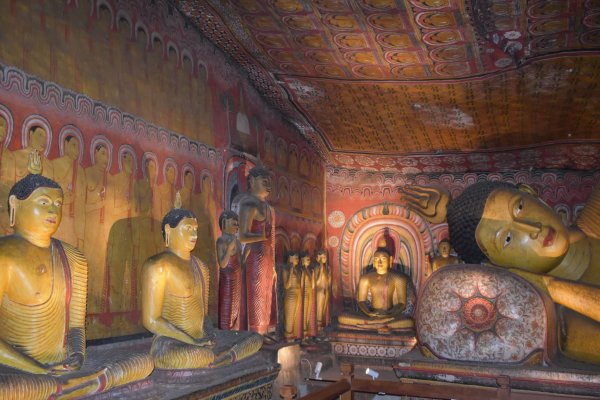 Dambulla cave temple visit