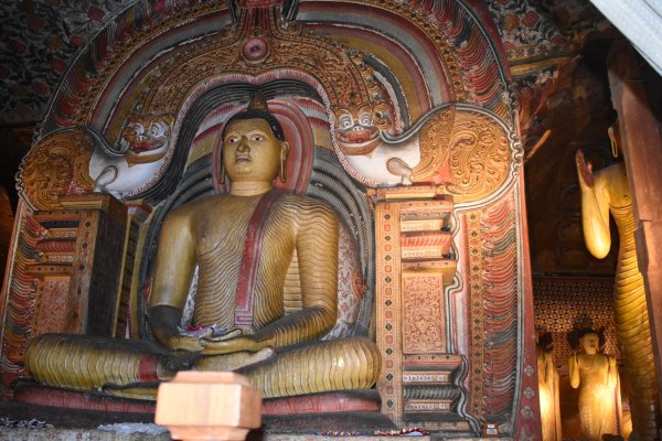 Dambulla cave temple visit