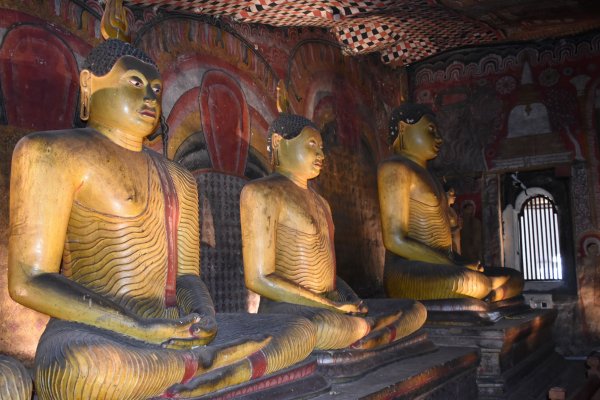 Dambulla cave temple visit