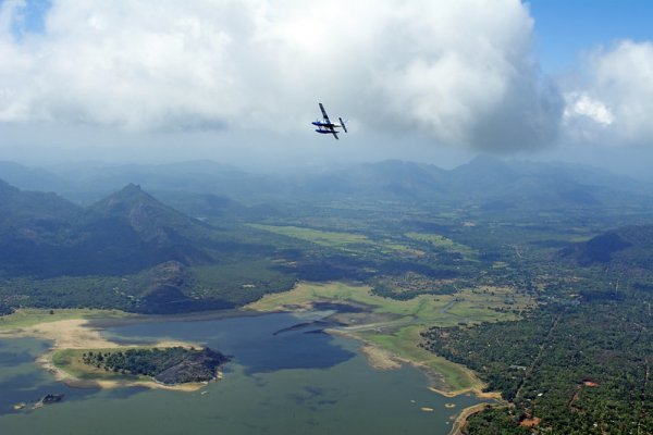 Sea plane ride from Airport to Hambantota