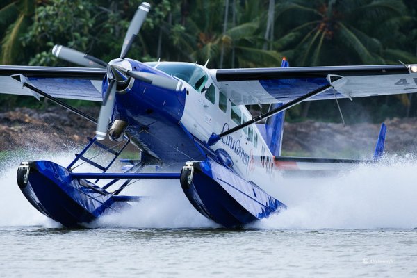 Sea plane ride from Airport to Hambantota